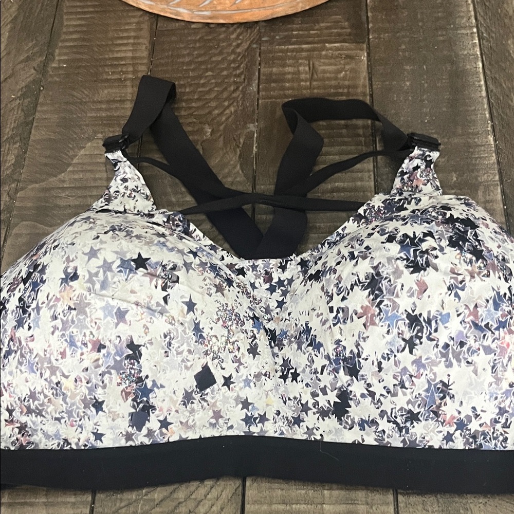 Victoria’s Secret Floral Print Women's Sport Bra - Black and White